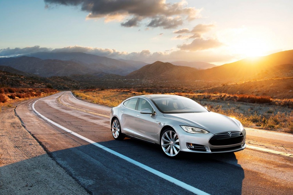 Large-car-winner-over-50k-Tesla-Model-S-70D